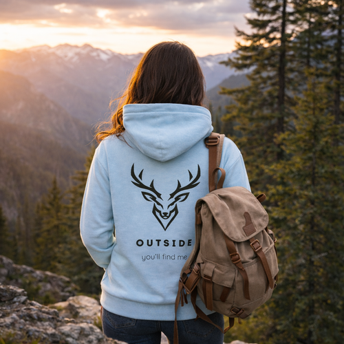 Outdoor Hoodie „Outside you'll find me“ – Hirsch Rückenprint Hoodie – Wander Hoodie – Natur Hoodie – Unisex Adventure Hoodie